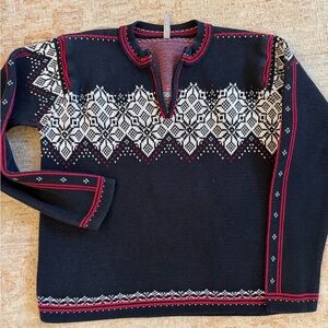 Hanna Andersson Nordic Pattern Crewneck Sweater - Black, White, Red Sz M